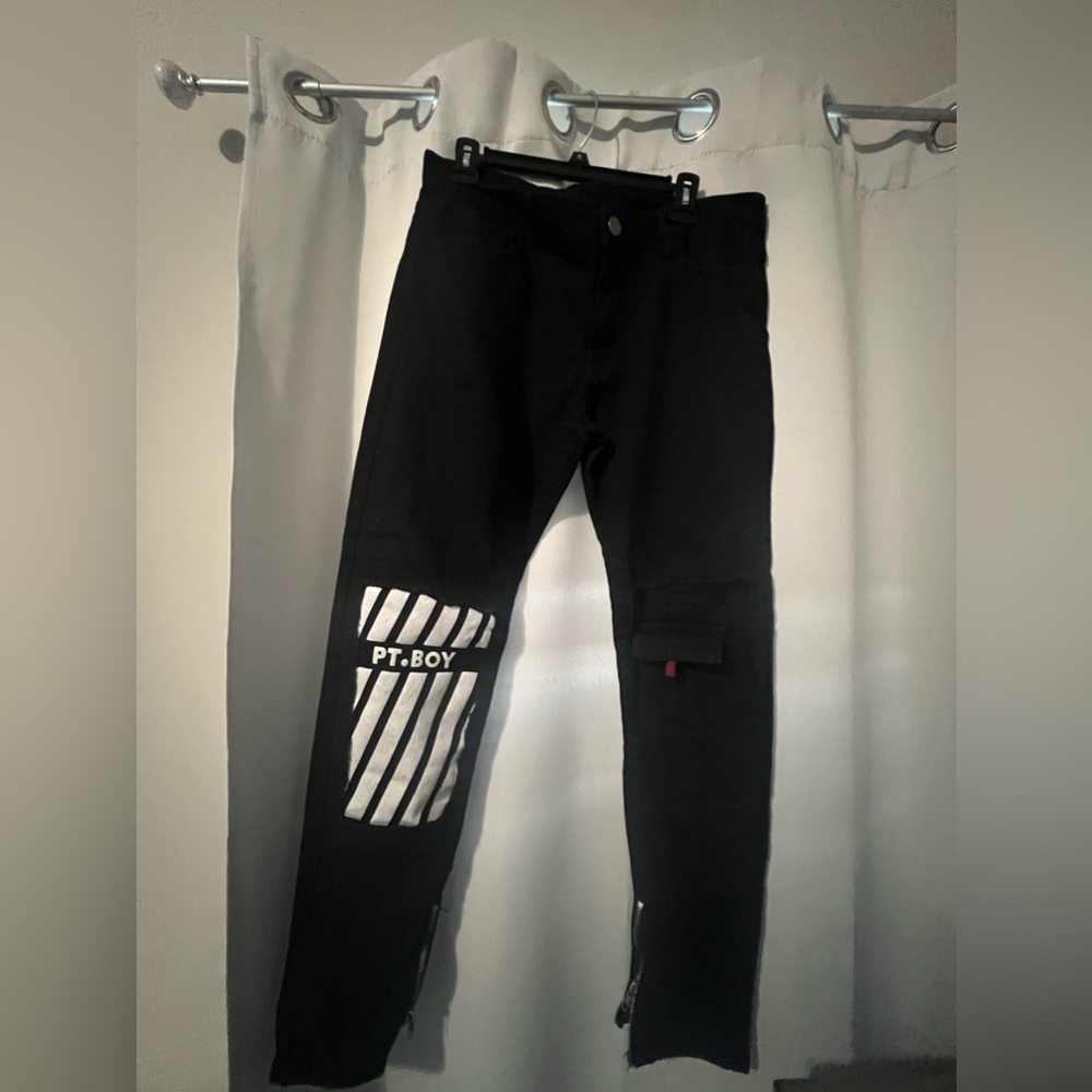 XL black skinny jeans with white stripes